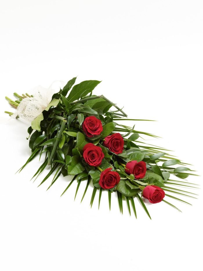 Arreglo Floral compuesto por hermosas Rosas rojas